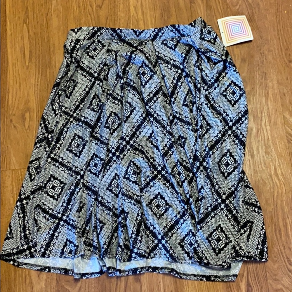 Lularoe mid length skirt